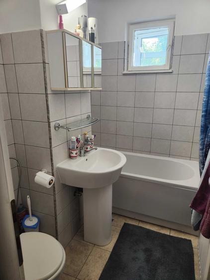 Apartament cu 2 camere decomandat în Astra