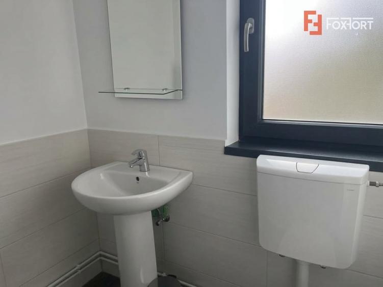 Spațiu comercial, de 504 mp, în Moșnița Nouă