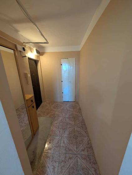 Apartament cu 2 camere decomandat în Exterior Vest