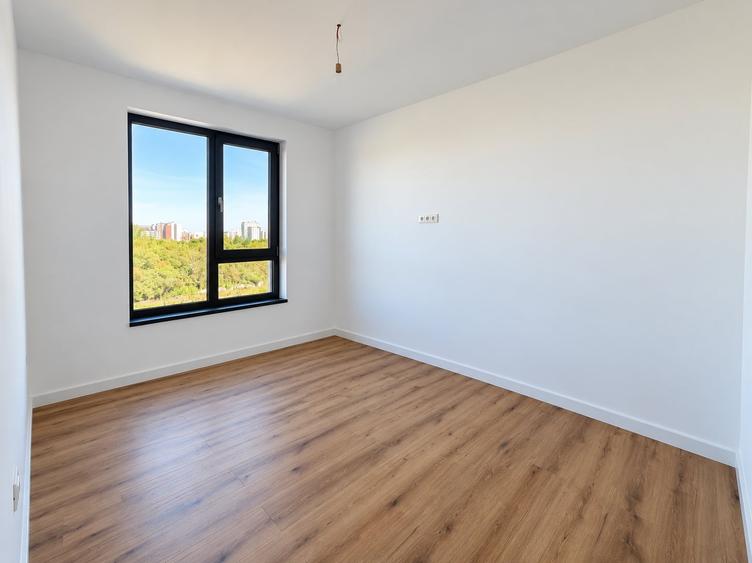 Apartament cu 3 camere decomandat în Aradului