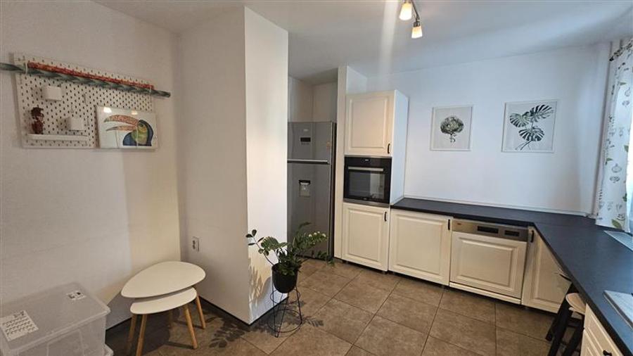 Apartament cu 2 camere semidecomandat, mobilat în Tineretului