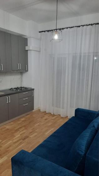 Apartament cu 2 camere decomandat în Exterior Vest