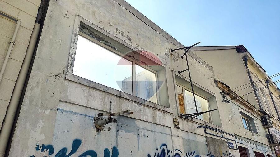 Casă individuală cu 1 camere cu Teren 210 Mp în Central