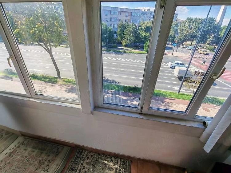 Apartament cu 2 camere decomandat în Abator