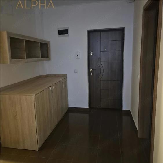 Apartament cu 3 camere decomandat în Calea Moldovei