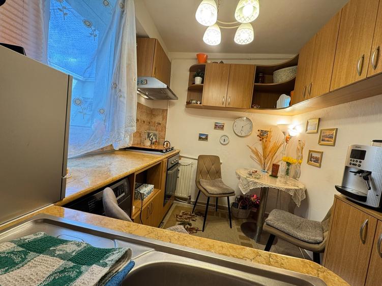 Apartament cu 2 camere decomandat în Drumul Taberei
