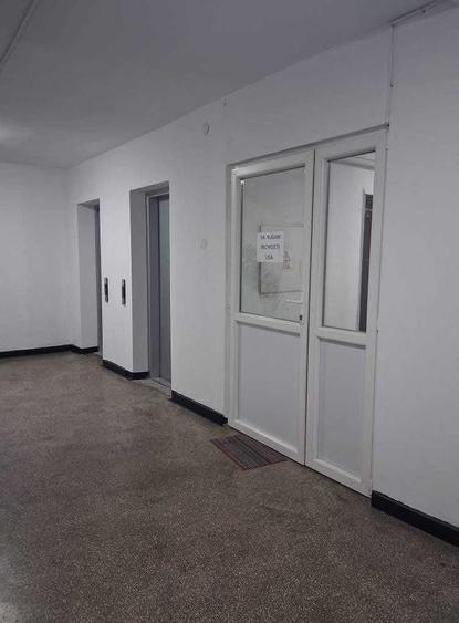 Garsonieră decomandată în Brâncoveanu