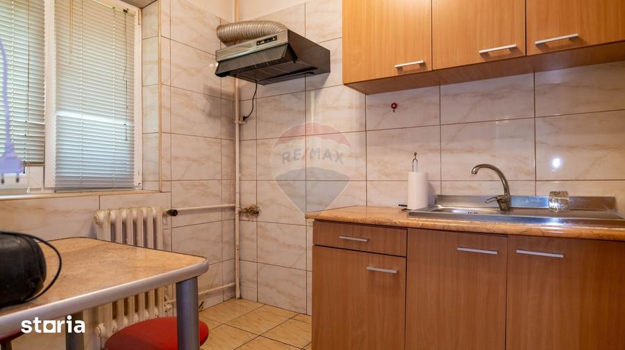 Apartament cu 3 camere decomandat, mobilat în Pantelimon