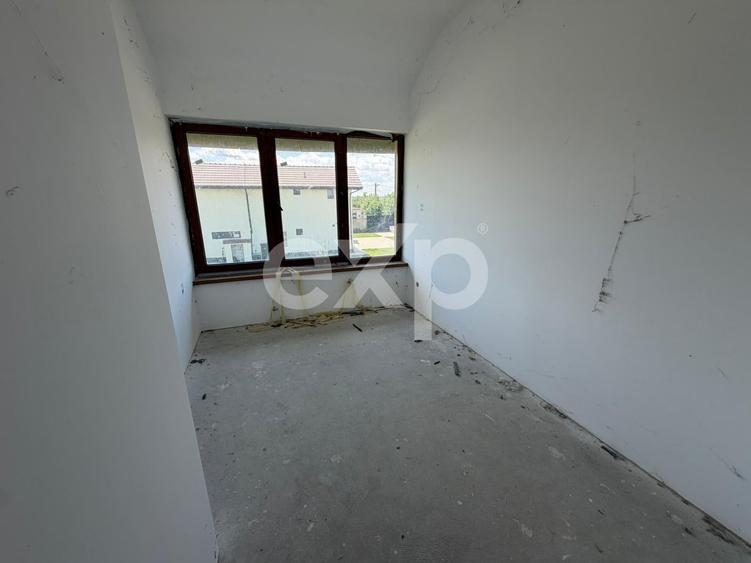 Casă individuală cu 6 camere cu Garaj în Butimanu