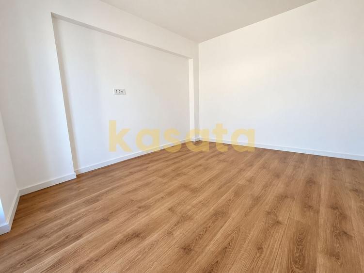 Apartament cu 3 camere decomandat în Theodor Pallady