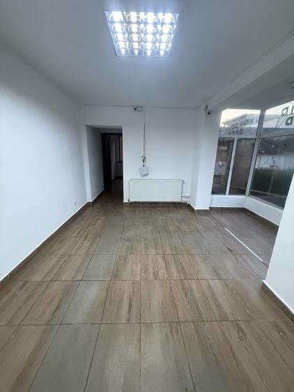 Spațiu comercial, de 35 mp, în Central