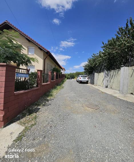 Teren de 572 mp, în Paleu