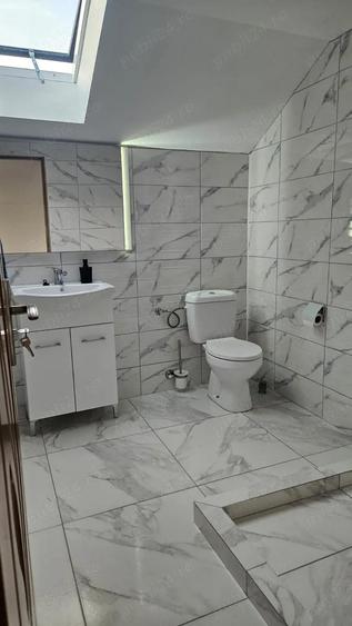 Spațiu comercial, de 200 mp, în Central