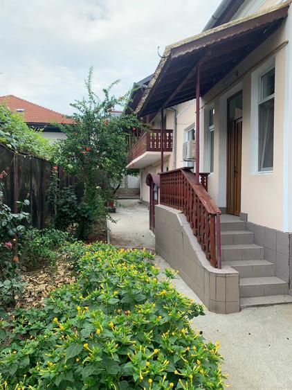 Casă cu 4 camere cu Teren 222 Mp în Central