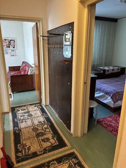Apartament cu 3 camere decomandat în Brâncoveanu
