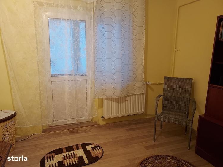 Apartament cu 3 camere decomandat în Obcini