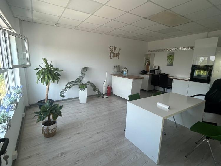 Spațiu industrial, de 581 mp, în Stupini