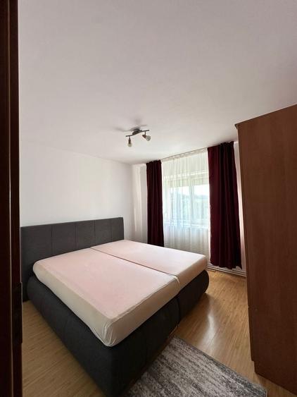 Apartament cu 2 camere decomandat în Govândari