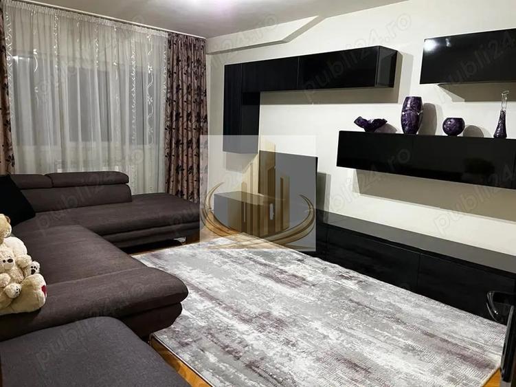 Apartament cu 3 camere decomandat, mobilat în Lunei
