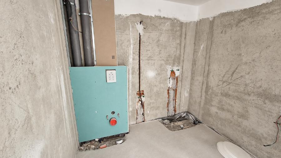 Apartament cu 2 camere decomandat în 1 Mai