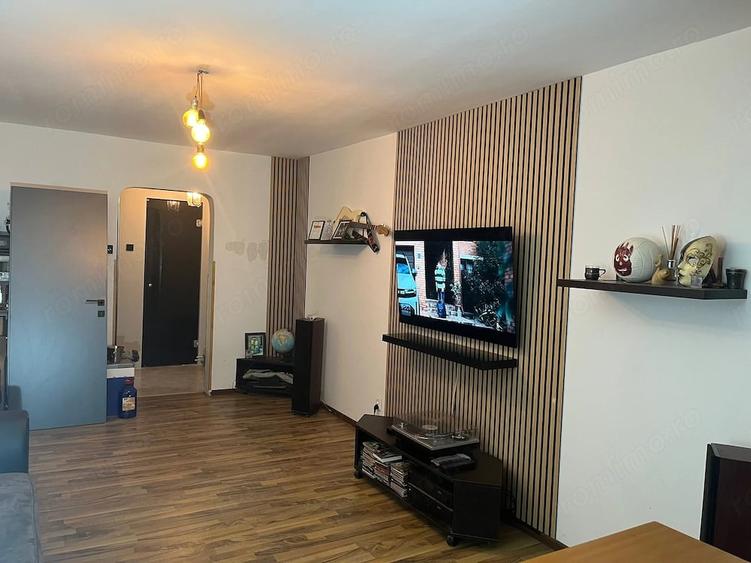 Apartament cu 2 camere decomandat, mobilat în Baba Novac