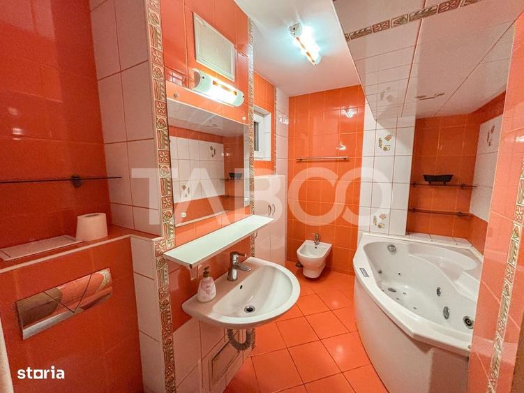 Apartament cu 4 camere decomandat în Central