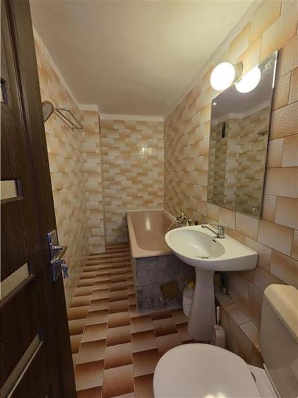 Apartament cu 2 camere decomandat în Sebastian