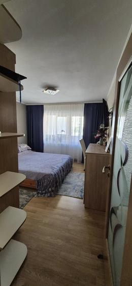 Apartament cu 3 camere decomandat în Ultracentral