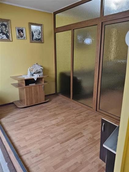 Garsonieră semidecomandată în Apollo