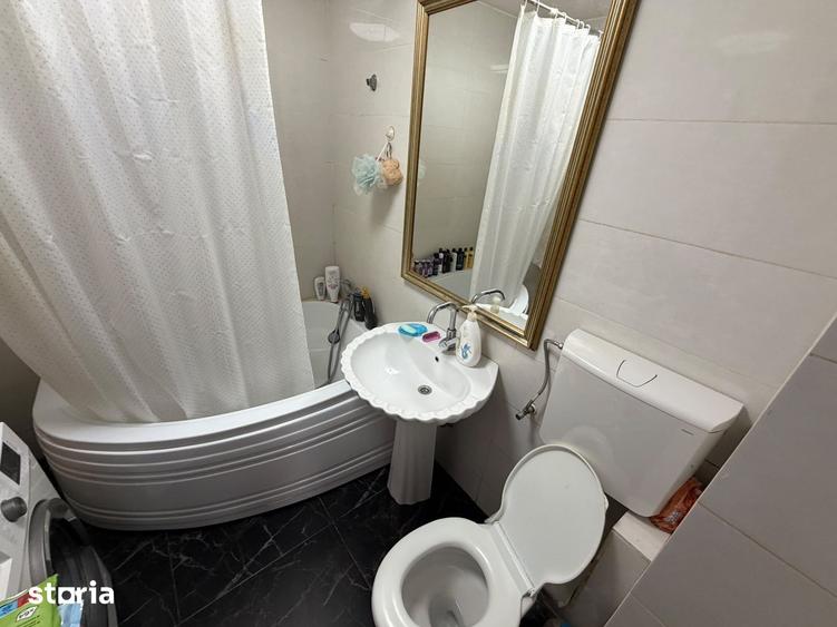 Casă cu 4 camere cu Teren 102 Mp în Dobroești