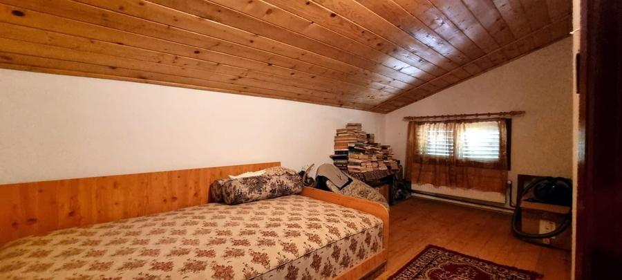 Casă individuală cu 5 camere cu Canalizare în Nord