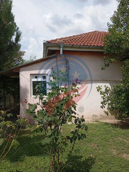 Casă cu 2 camere cu Teren 624 Mp în Bariera Vâlcii