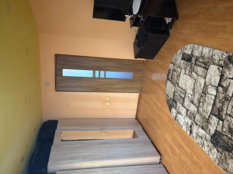 Apartament cu 2 camere decomandat în Casa Cărții