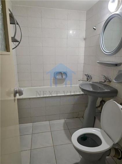Apartament cu 2 camere decomandat în Între Lacuri