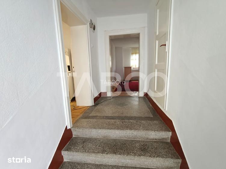 Casa cu 4 camere singur in curte de vanzare in Sibiu - zona linistita