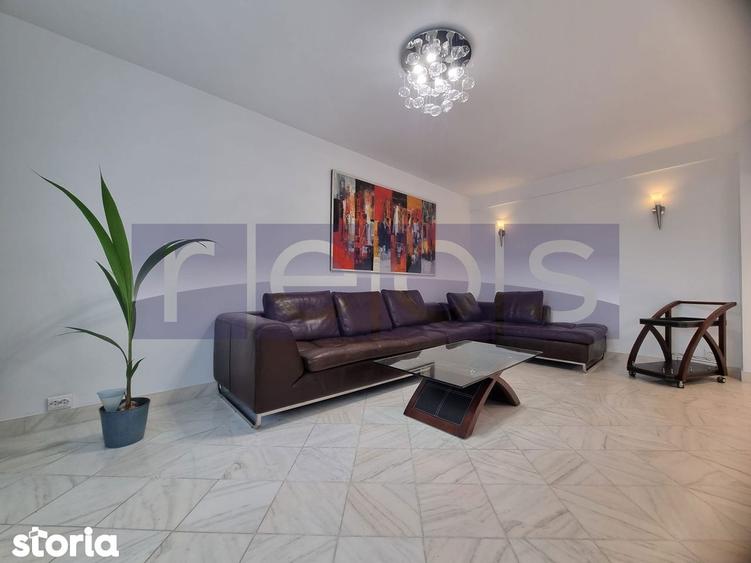 Apartament cu 3 camere, mobilat în Centrul Civic