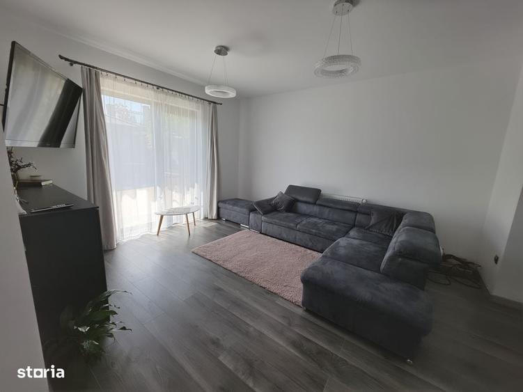Casă cu 4 camere în Florești