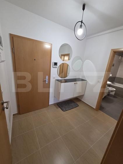 Apartament cu 2 camere decomandat, mobilat în Tractorul