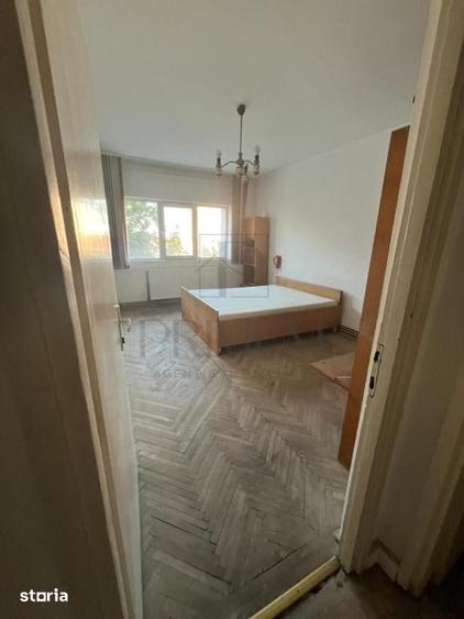 Apartament cu 2 camere semidecomandat în Olimpia-Stadion