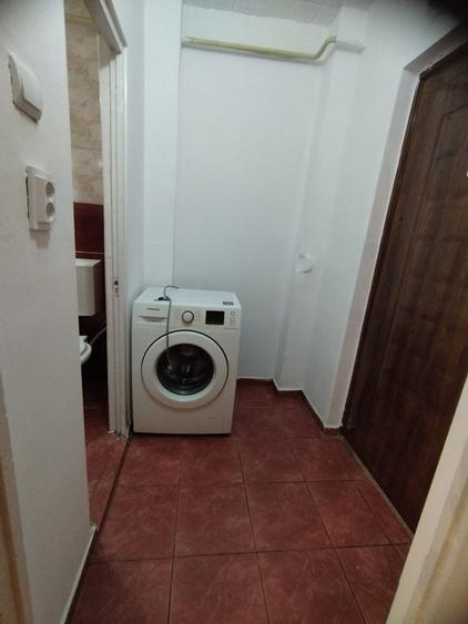 Garsonieră semidecomandată în Barieră
