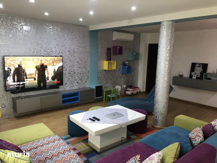 Casă cu 5 camere cu Teren 420 Mp în Vladimirescu