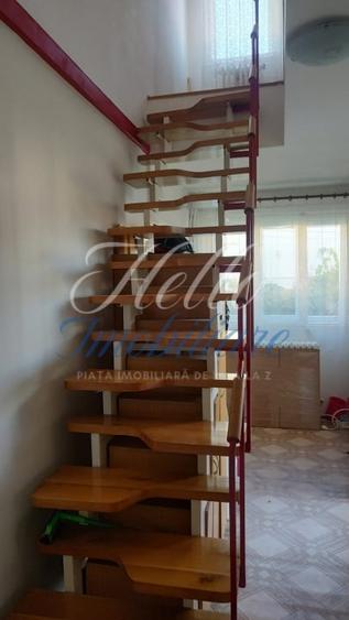 Casă individuală cu 4 camere cu Canalizare în Dâmbul Rotund