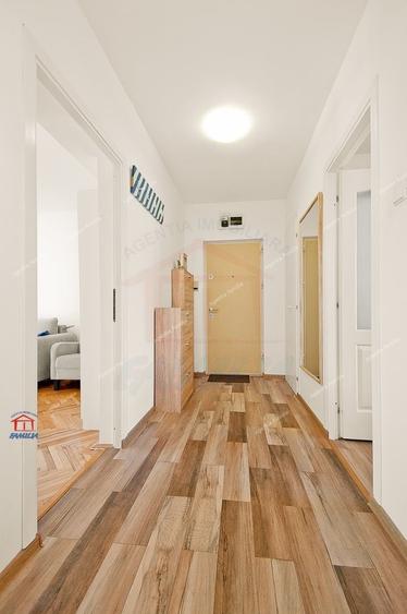 Apartament cu 3 camere decomandat, mobilat în Mazepa 1