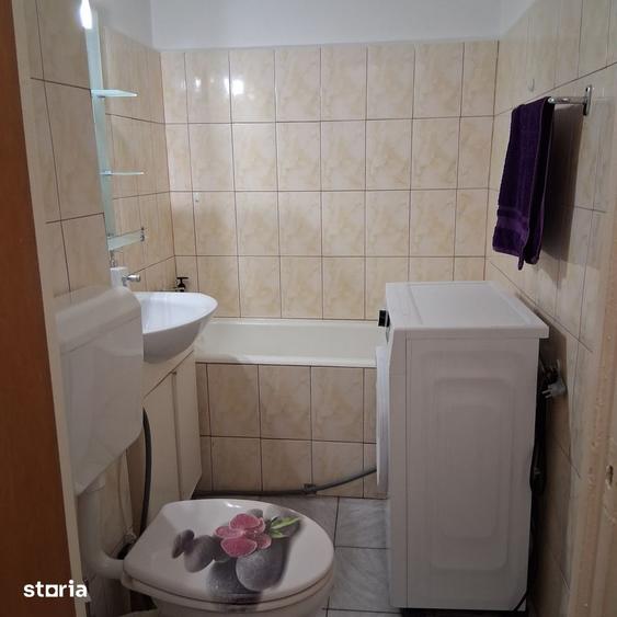 Garsonieră în Titan