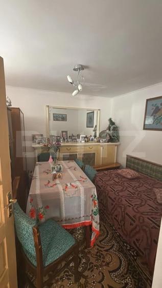 Casă individuală cu 5 camere cu Teren 1223 Mp în Vest