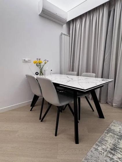 Apartament cu 3 camere decomandat în Herăstrău
