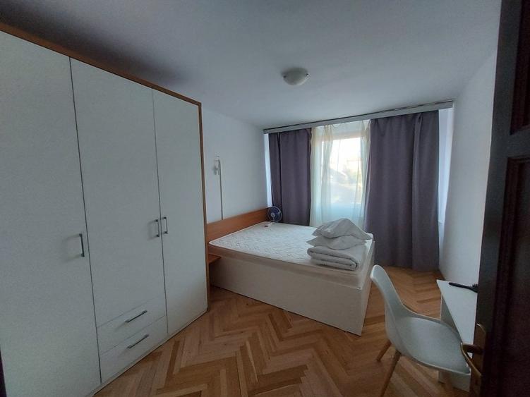 Proprietar - Inchiriez ap. 3 camere Centrul de Afaceri - Complex - 2