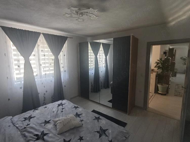 Casă cu Teren 1800 Mp în Dipșa