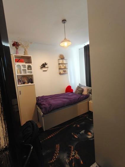 apartament 3 camere de vanzare - 1