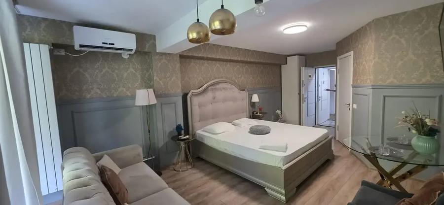 Apartament cu 3 camere decomandat, mobilat în Nord-Vest